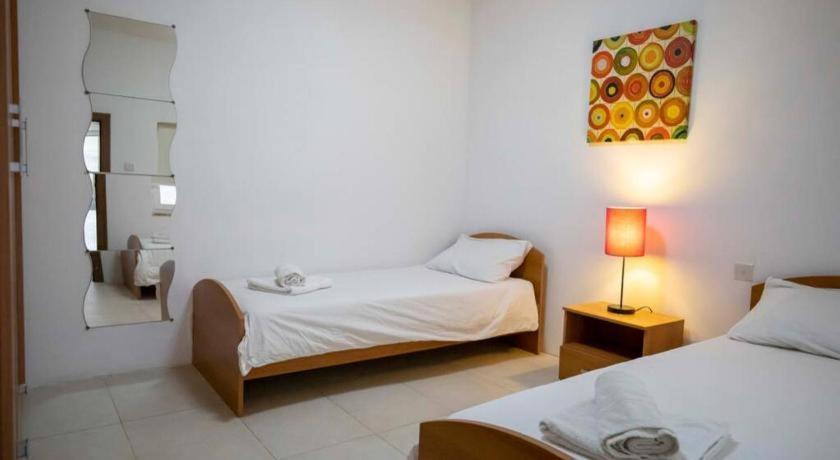 Metrostays Apartament スリーマ エクステリア 写真